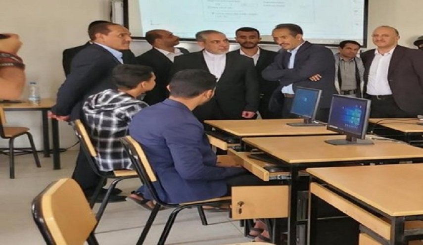 السفير الإيراني يزور جامعة صنعاء للإطلاع على العملية التعليمية هناك