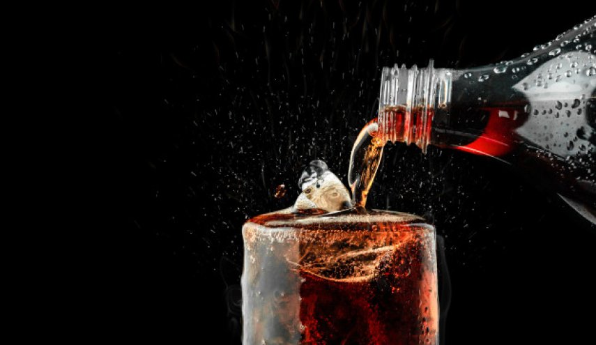 كيف يؤثر تناول المياه الغازية على جهازك المناعي؟