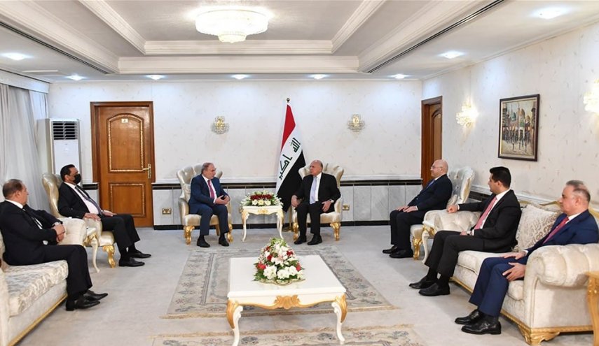 فؤاد حسين: ماضون بالانفتاح العالمي ليستعيد العراق مكانته