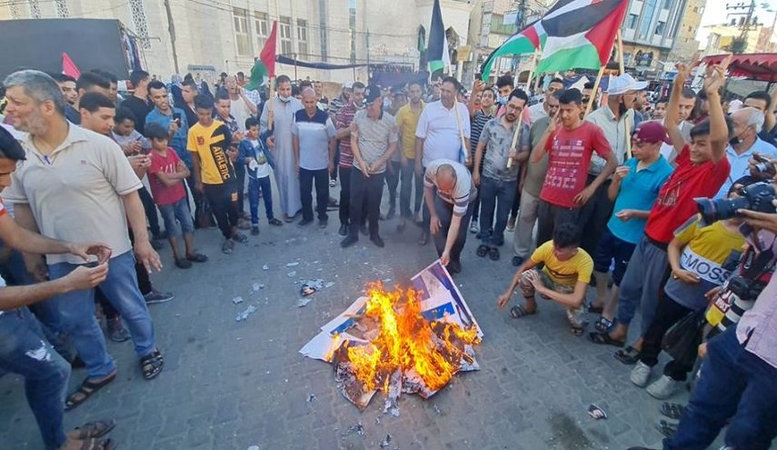 شاهد بالصور..مسيرات حاشدة في قطاع غزة تنديدا بمسيرة المستوطنين في القدس 