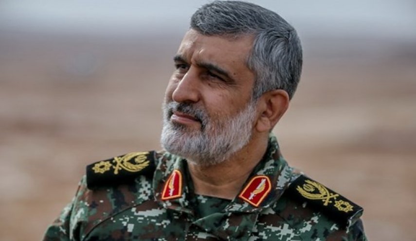 العميد حاجي زادة: صواريخنا اليوم تتجسد في أصوات الشعب