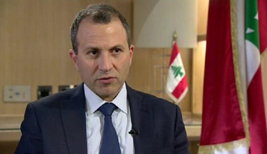 باسيل يستعين بـ'صديق': على الحريري التأليف أو الرحيل
