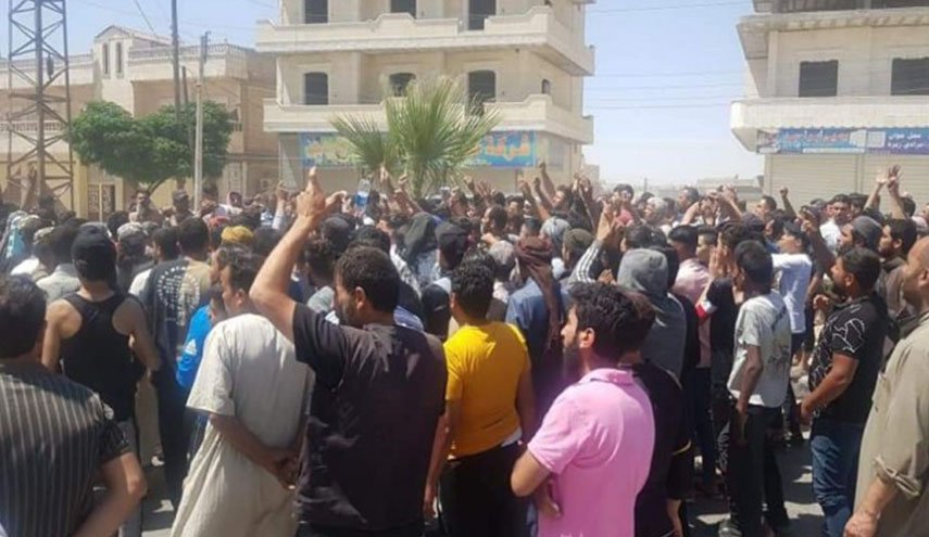 سوريا.. مظاهرات بريف دير الزور تنديدا بممارسات 