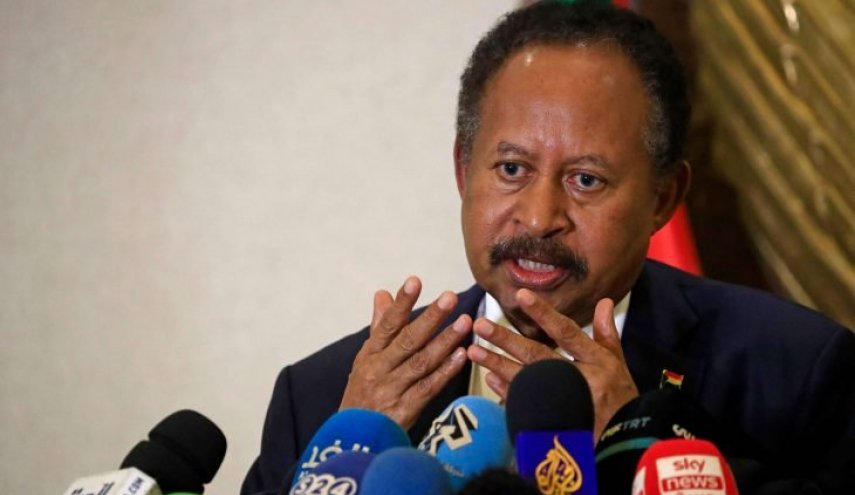 رئيس وزراء السودان يدعو إلى جيش موحد بعد توتر مع قوات الدعم السريع