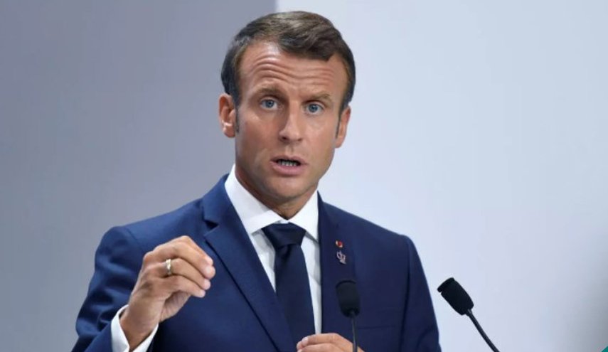 ماكرون يعلن موقف فرنسا من طريقة التعامل مع روسيا 