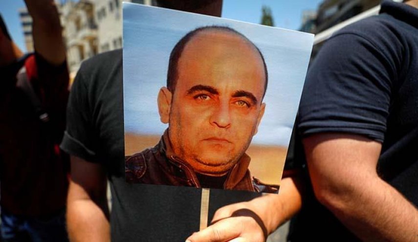 رفض فلسطيني لتشكيل حكومة رام الله لجنة تحقيق في اغتيال بنات