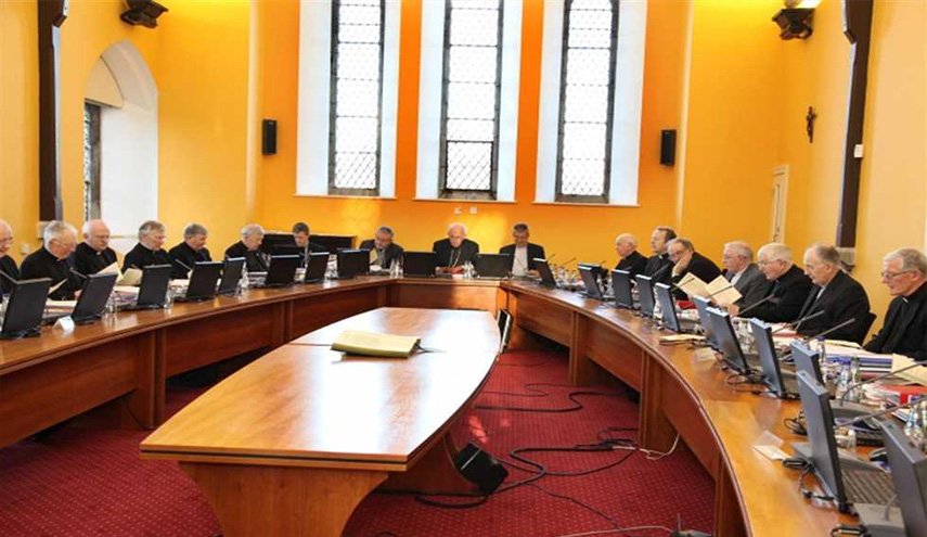 أساقفة إيرلندا يطالبون حكومة بلادهم بالاعتراف بدولة فلسطين
