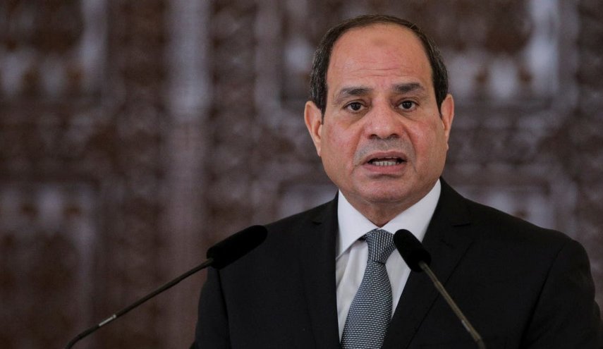 السيسي يجري اتصالا هاتفيا مع رئيس وزراء الكيان الإسرائيلي

