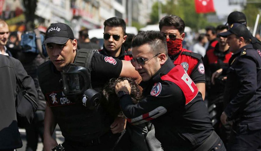 حبس 9 أشخاص على صلة بتنظيم 