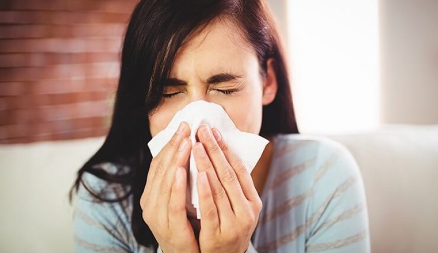 
كيف يمكن التمييز بين أعراض الحساسية الموسمية وكوفيد؟
