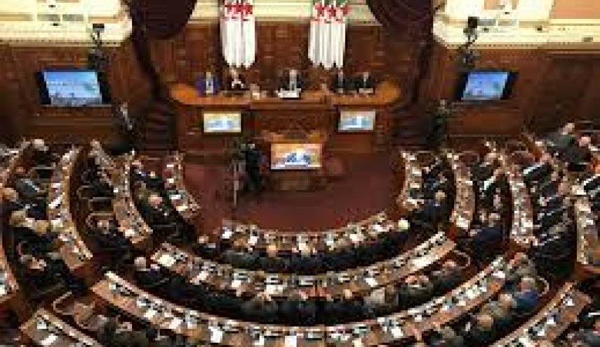 النواب الجزائريون ينتخبون إبراهيم بوغالي رئيسا للبرلمان