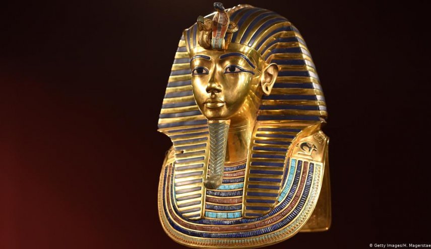 ما هو السر في قناع توت عنخ آمون؟