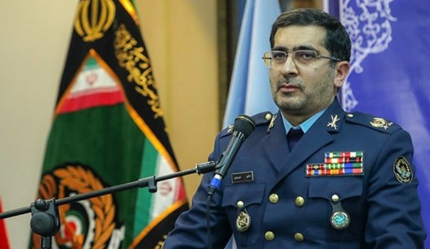 عرض منجزات الصناعة الجوية الايرانية في معرض 