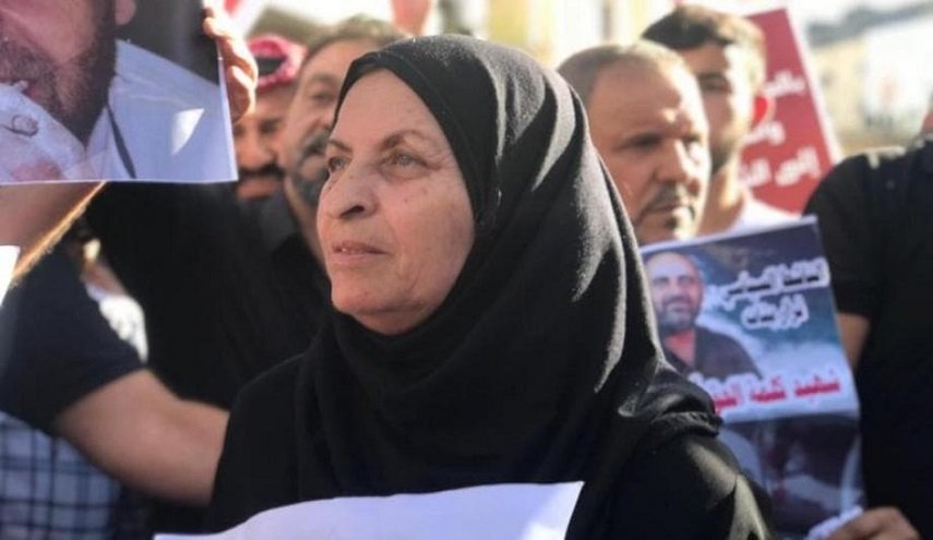 والدة نزار بنات: أعاهدكم على أخذ ثأره