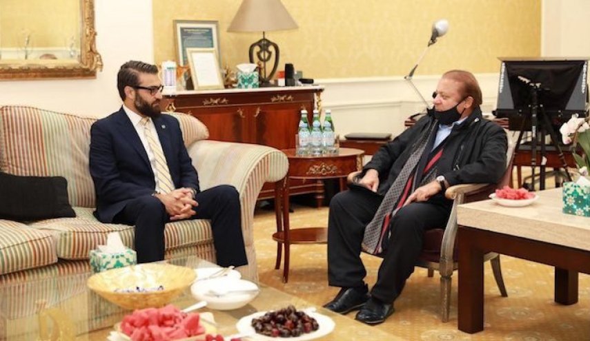 لقاء نواز شريف بمستشار الأمن القومي الأفغاني يثير غضبا في باكستان
