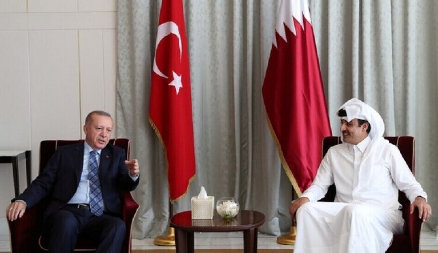 اتصال هاتفي بين أمير قطر والرئيس التركي
