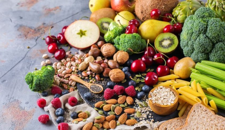 حمية الطعام النيء.. أطعمة يفضل تناولها بدون طبخ