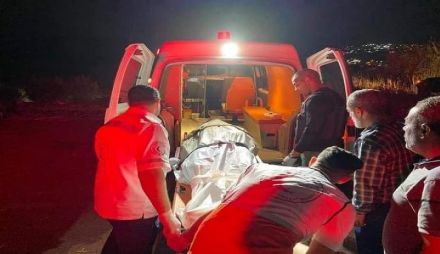 بعد شهر من احتجازه…الإحتلال يسلم جثمان الشهيد الفلسطيني محمد فريد حسن 