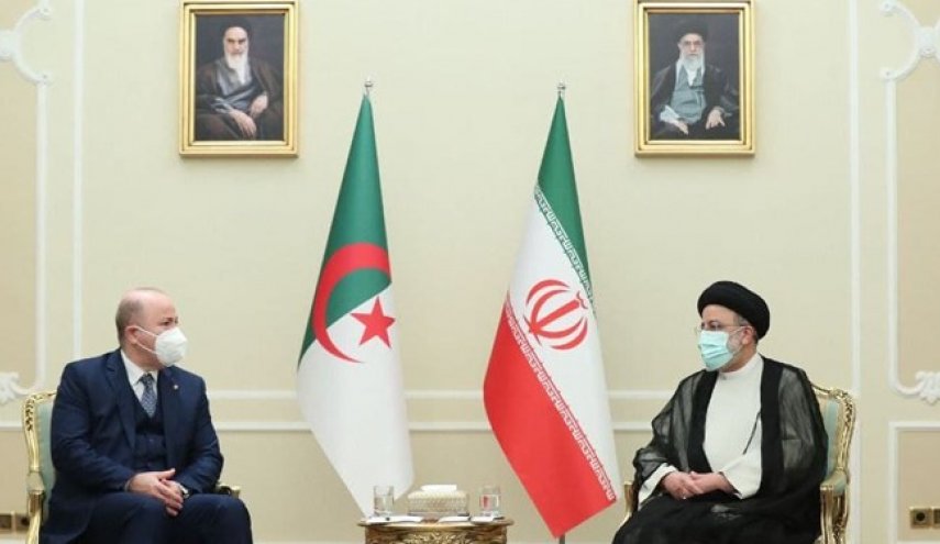 آیت الله رئیسی: زنان و مردان الجزایر یادآور اراده و روحیه مقاومت در برابر نفوذ بیگانگان هستند