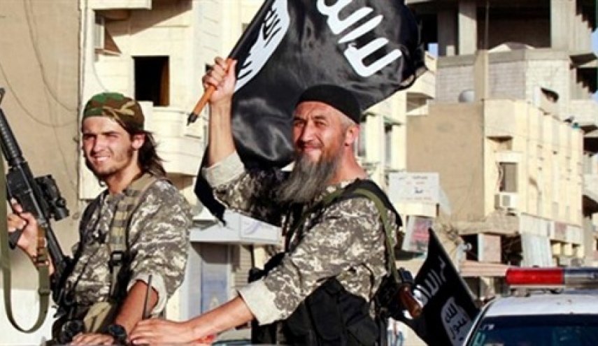 الاحتلال الأمريكي ينقل 40 إرهابياً إلى قاعدته في الشدادي بالحسكة
