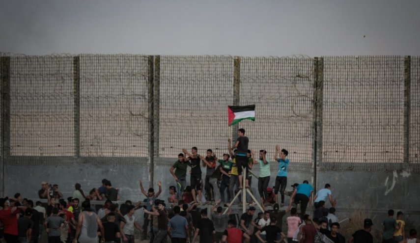 جيش الاحتلال يشرع في بناء جدار جديد على حدود قطاع غزة

