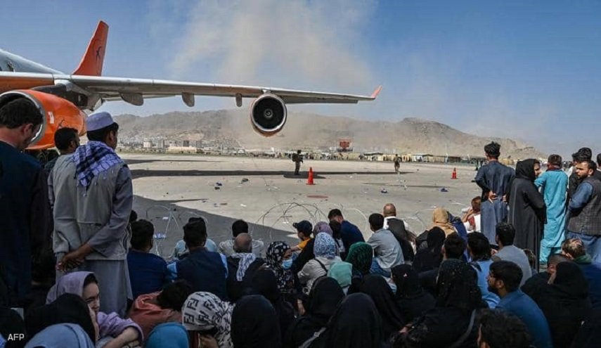 وزيرا الدفاع والخارجية الفرنسيان يزوران الإمارات لبحث الوضع في أفغانستان
