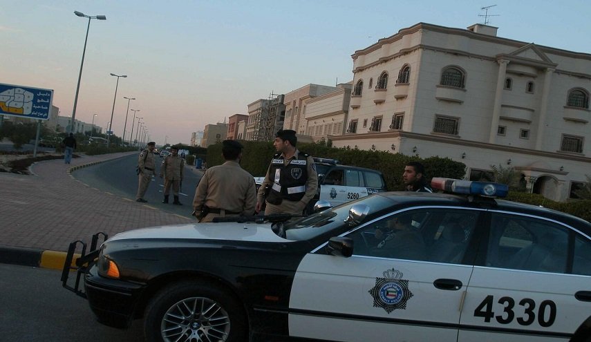 كويتي يقتل والدة زوجته بعد مطاردة في الشارع
