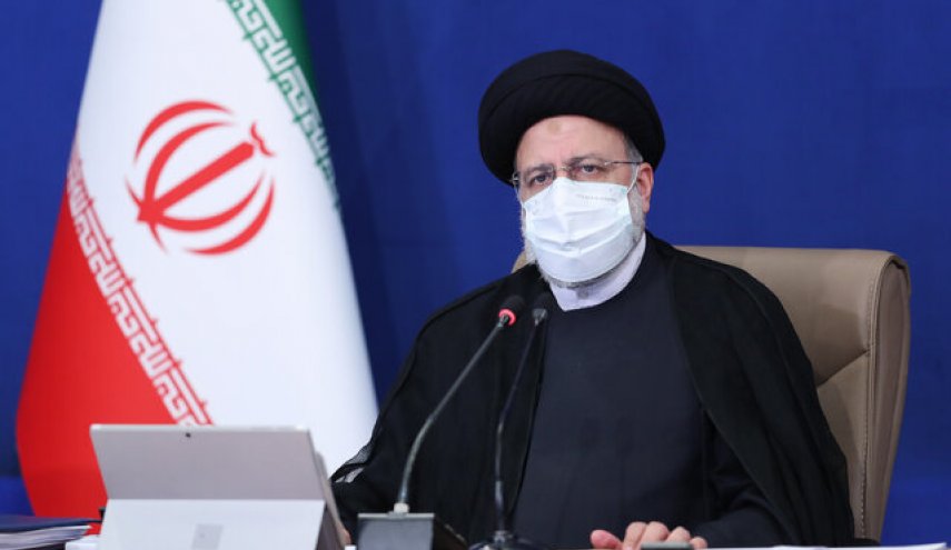 رئیسی: مقابله با کرونا، مهار گرانی و تأمین معیشت مردم اولویت های مهم دولت است	