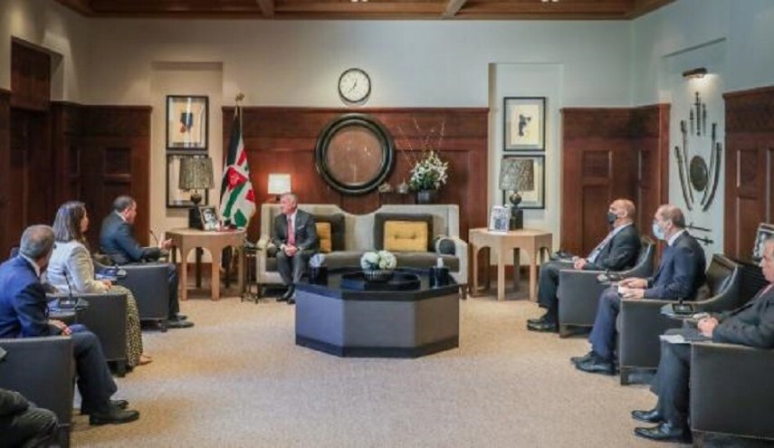 ملك الأردن يؤكد وقوف بلاده إلى جانب ليبيا