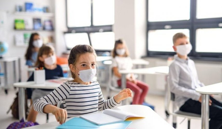 لمخالفتها إجراءات الوقاية.. معلمة تتسبب بـ