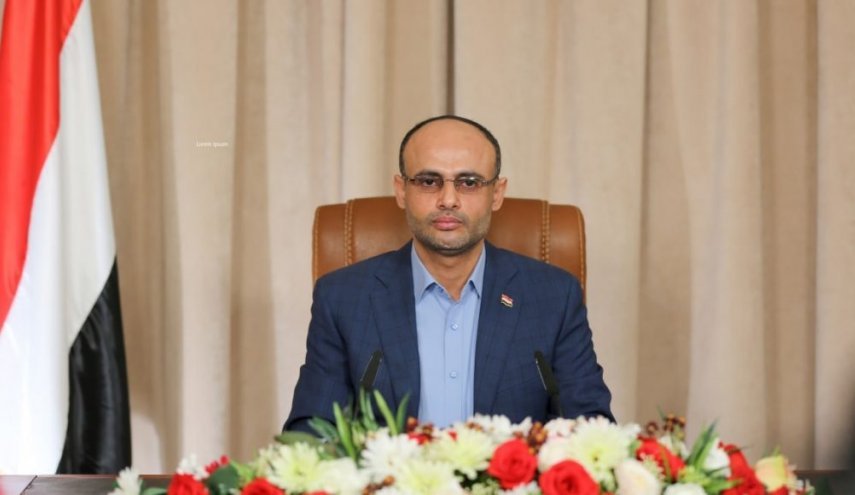 الرئيس المشاط يلتقي محافظي المحافظات ويحثهم على خدمة المواطنين

