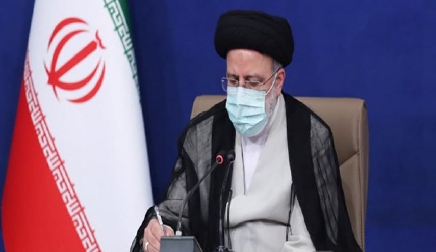 رئيسي يدعو للتعاون بين دول المنطقة وحل المشاكل القائمة