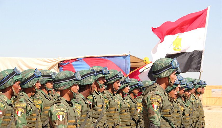 'النجم الساطع 2021'.. مناورات عسكرية ضخمة يطلقها جيش مصر