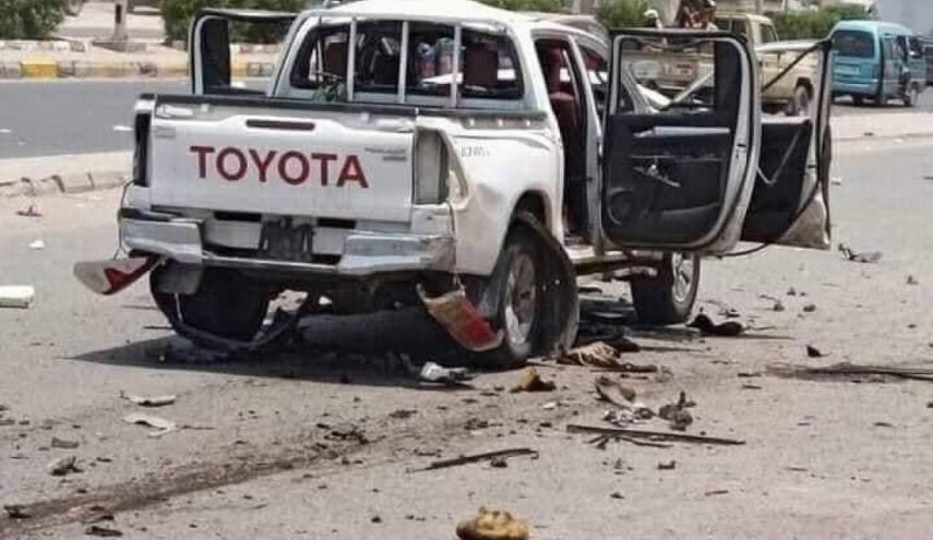 قتلى بينهم قيادات بميلشيات هادي في انفجار سيارة في عدن
