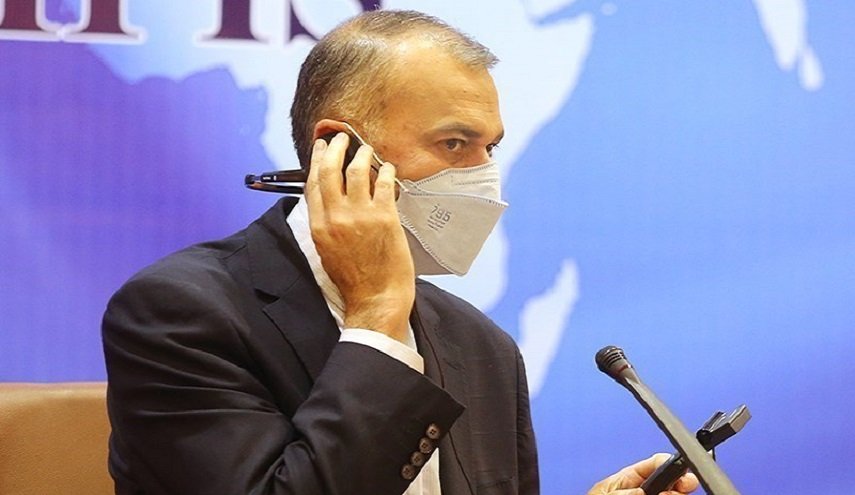 حسين أميرعبداللهيان يتصل هاتفيا مع حامد كرزاي