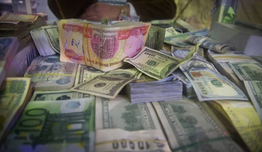 ما حجم الاموال المهربة من العراق؟ مسؤول يكشف ذلك
