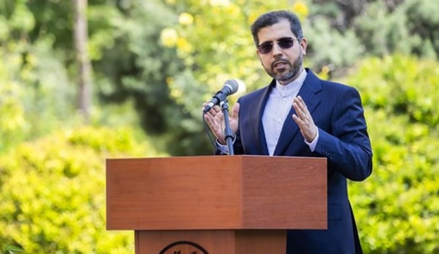 خطيب زادة: زيارة غروسي تأتي في إطار التواصل التقني بين ايران والوكالة الدولية