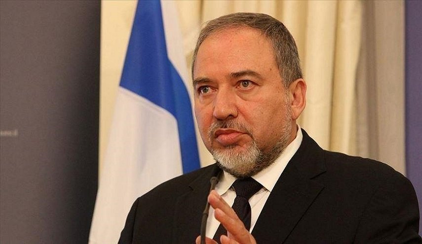 ليبرمان: من المستحيل التوصل لاتفاق مع عباس