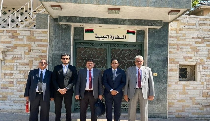 ليبيا تقيّم أوضاع سفارتها بدمشق تمهيدا لممارسة مهامها


