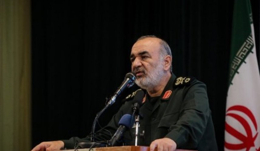 قائد حرس الثورة: اميركا اليوم ليست خطيرة بل مهزومة وهاربة ومكتئبة