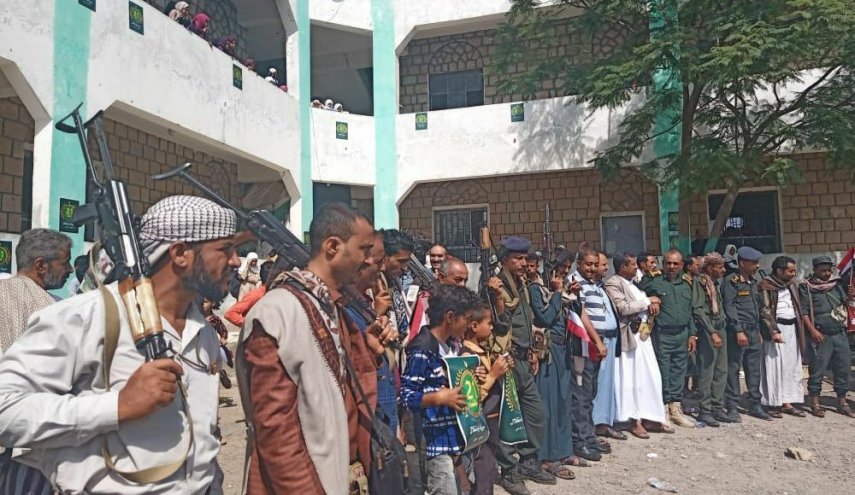 فعاليات ووقفات قبلية مسلحة في تعز إحياء لذكرى21 سبتمبر