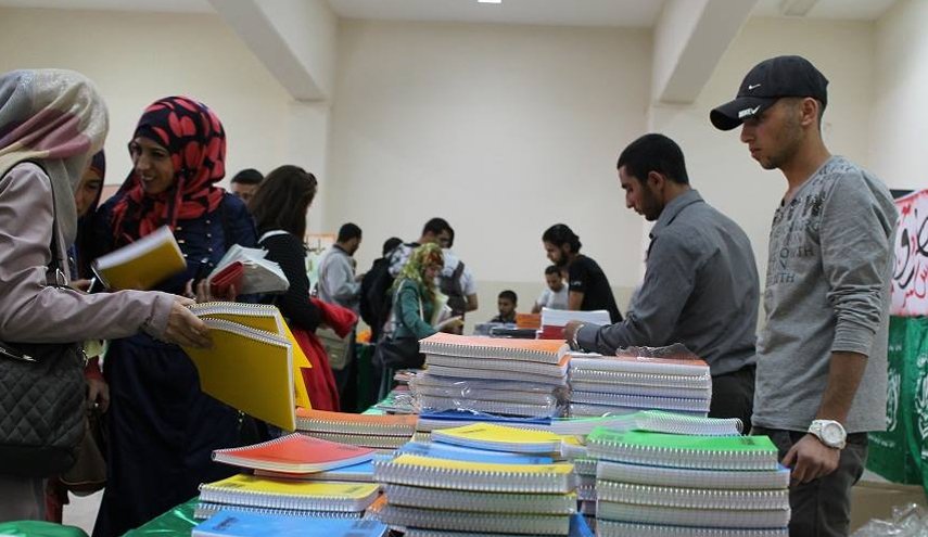 طريق الحرية نفق وبندقية .. معرض لكتلة 'بيرزيت' بالضفة الغربية
