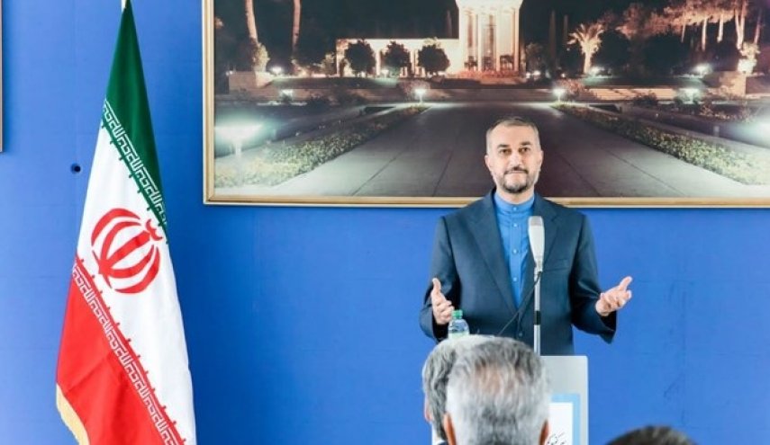 امير عبداللهيان يؤكد ضرورة مشاركة الإيرانيين في الخارج في عملية صنع القرار بالداخل