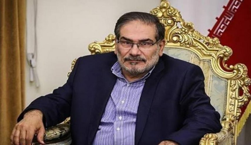 مصدر مطلع ينفي حدوث لقاء بين الادميرال شمخاني ومسؤولين سعوديين