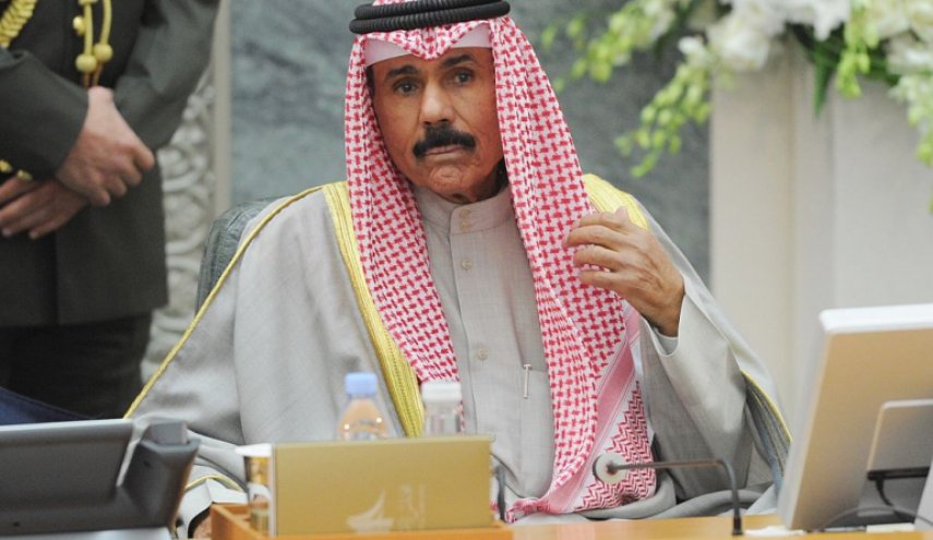 أمير الكويت يصدر دعوة لإجراء حوار وطني يجمع البرلمان والحكومة
