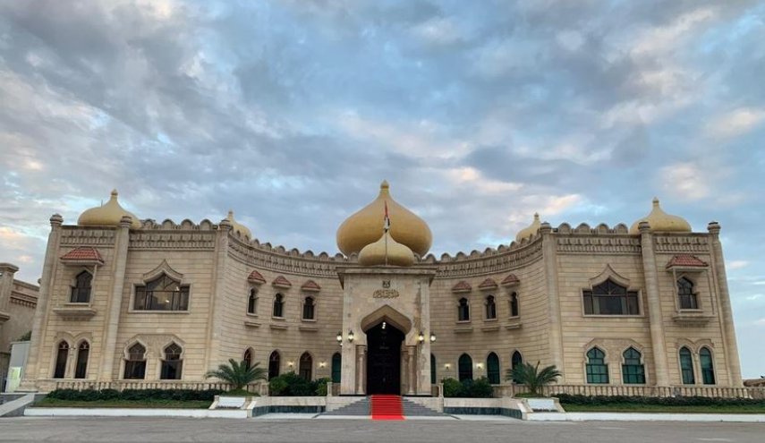 الرئاسة العراقية توضح آلية إصدار عفو خاص عن الأحداث والنساء