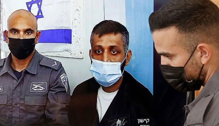 الاحتلال يعزل الأسير العارضة بظروف سيئة.. زنزانة ضيقة ومتسخة ومراقبة