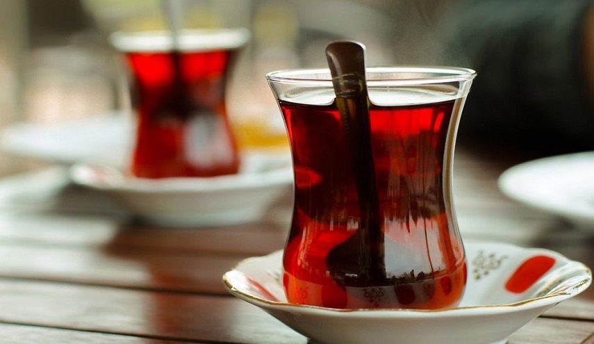 هل تعرف عما سيحدث لجسمك عند التوقف عن شرب الشاي؟!
