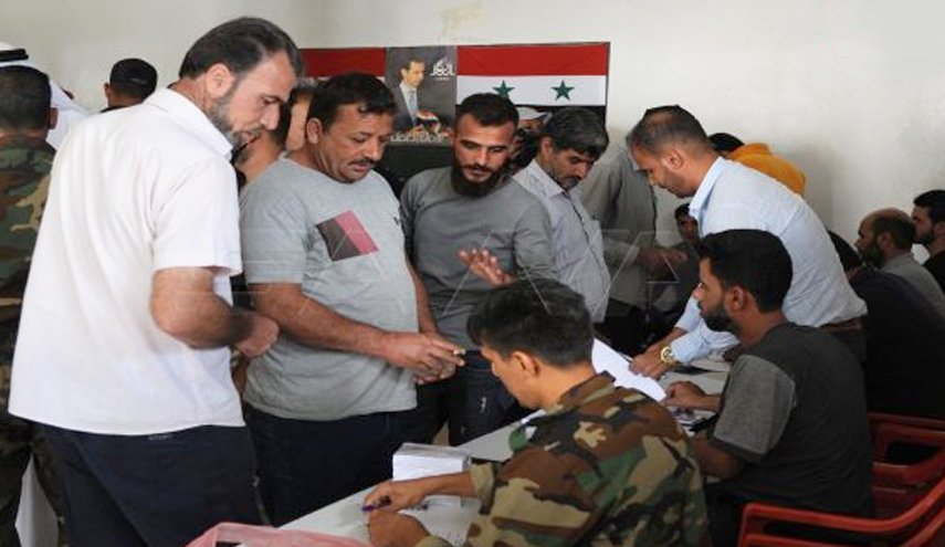 تواصل عمليات تسوية أوضاع مسلحين ومطلوبين في مدينة جاسم وقرى بريف درعا