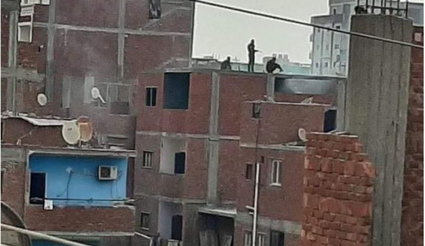 مقتل ضابطين مصريين في اشتباكات مسلحة في الإسماعيلية